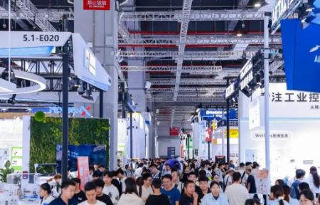 2026�����ʮ�����й������ݣ����ʹ�ҵ�������չЧ����Σ�